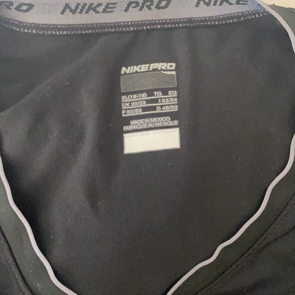 Nike XL - Picture 2 of 2